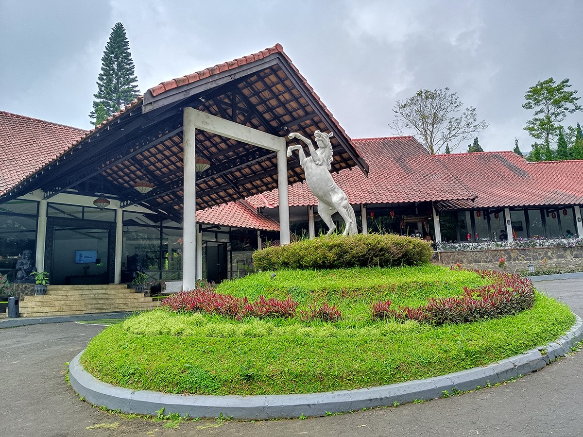 Grand Whiz Hotel Bromo, Penginapan Murah Namun Mewah di Dekat Gunung Bromo!