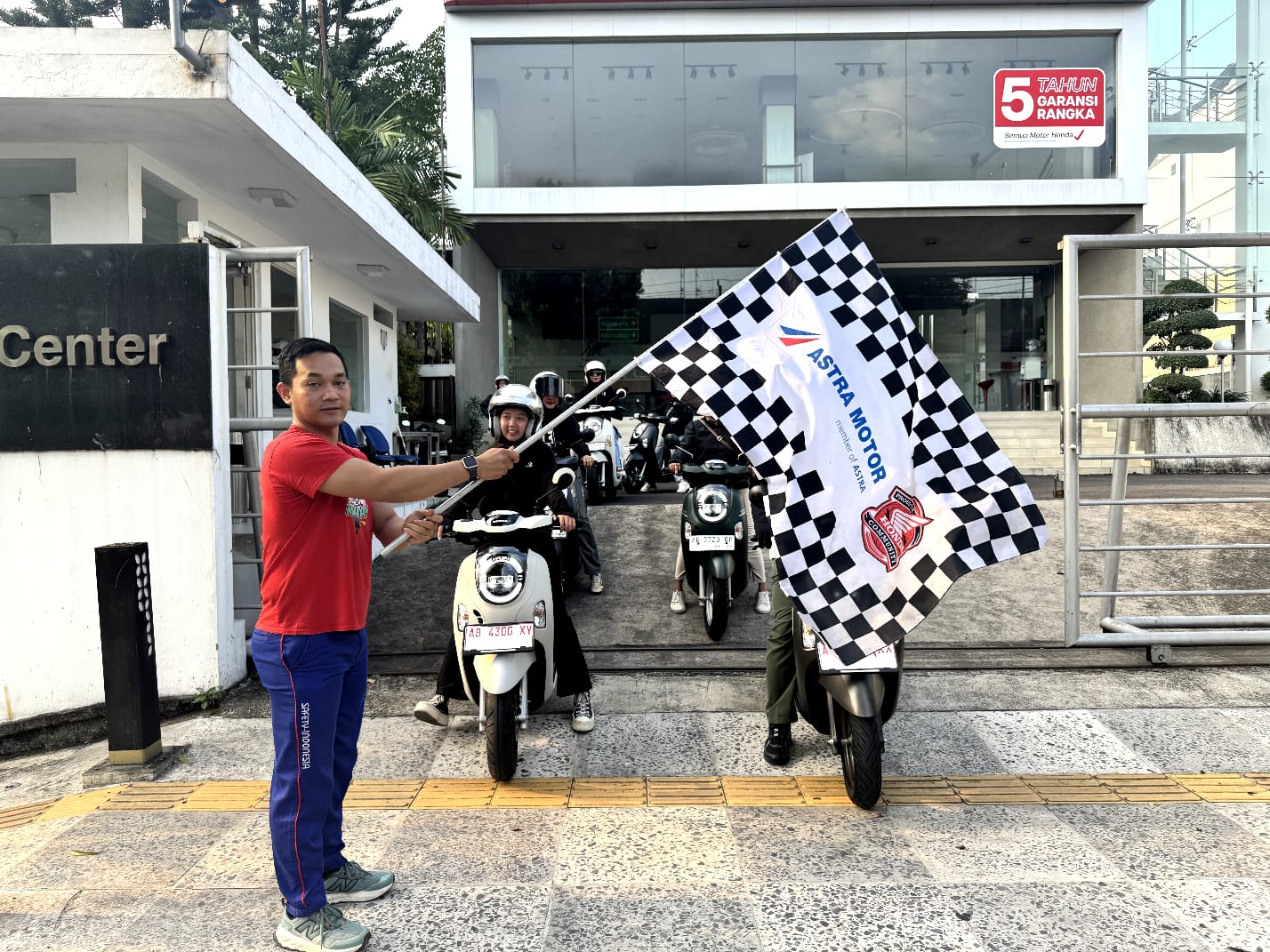 Honda Scoopy Tampil Stylish di Scoopy Rave Vol 2, Bikin Anak Muda Makin Hits