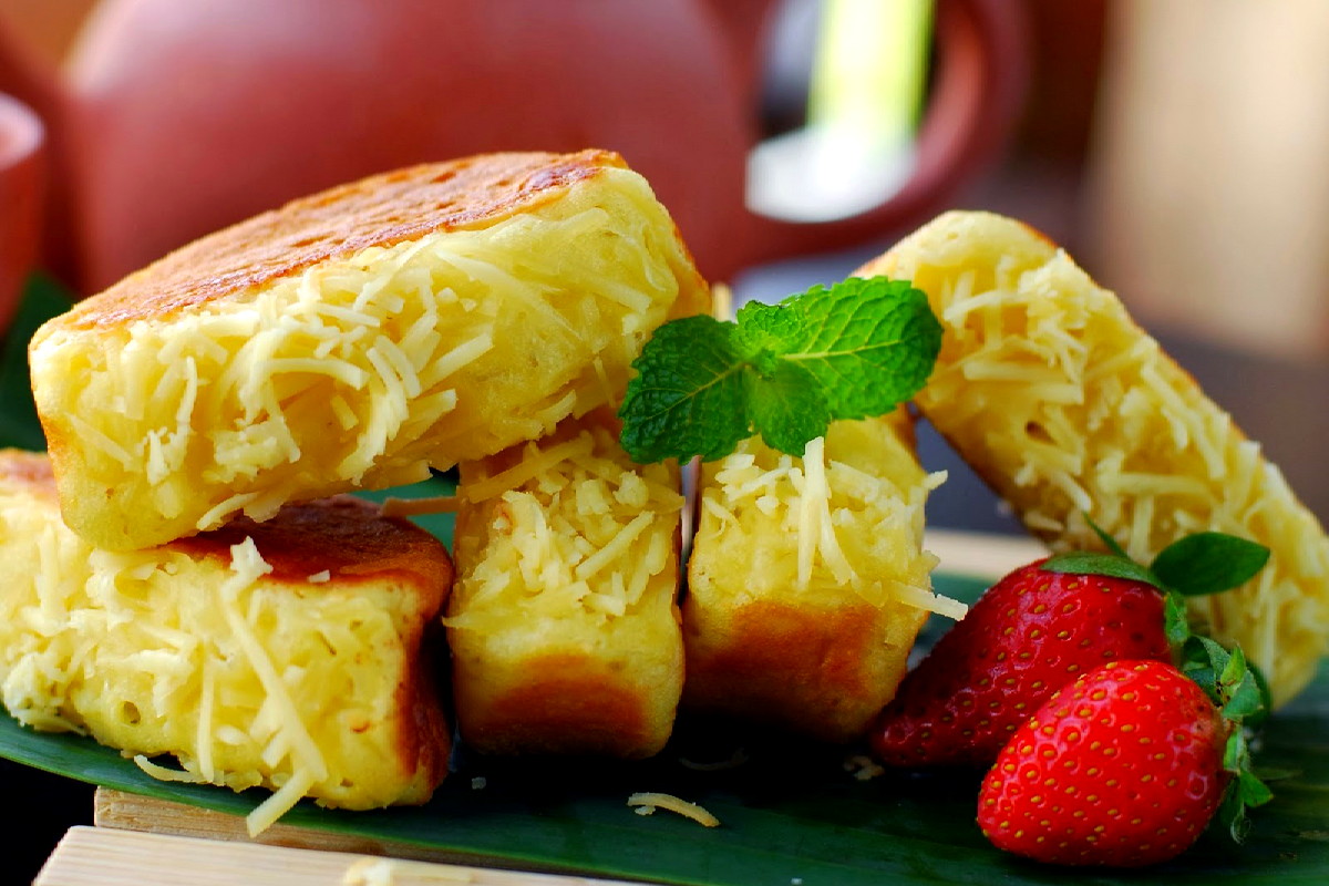 Nikmatnya Pukis Khas Banyumas, Ini Cara Membuatnya