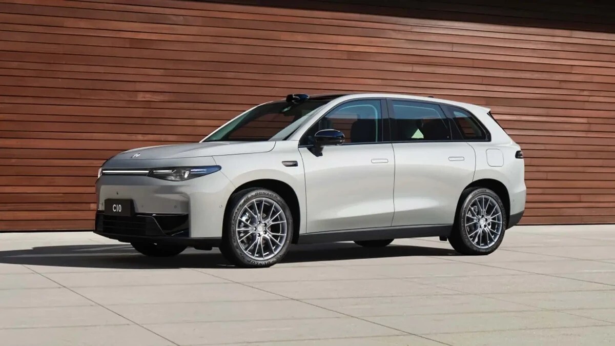 Cek Leapmotor C10 REEV! SUV Listrik dengan Jarak Tempuh 950 Km dan Konsumsi Bahan Bakar 0,4 Liter per 100 Km