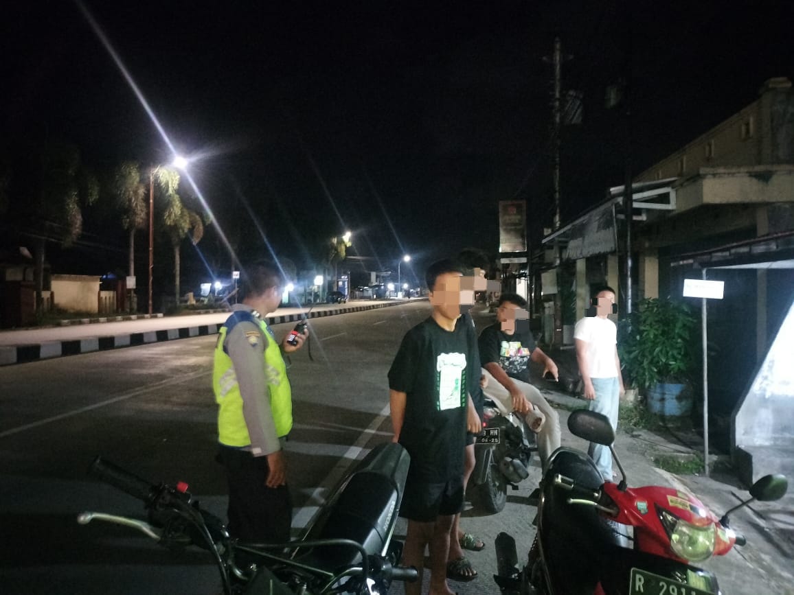 Antisipasi Balap Liar, Polisi Bubarkan Kerumunan Remaja di Jalan Perintis Kemerdekaan Cilacap