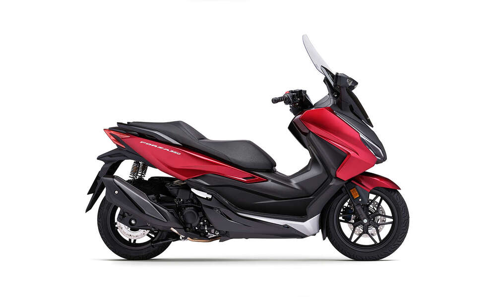 Yuk Simak! Kelebihan Motor Matic Honda NSS250 2024 Kembaran Honda Forza 250
