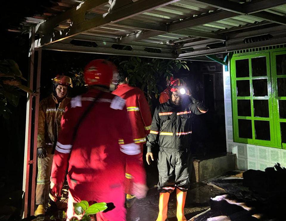Rumah Lansia di Adipala Cilacap Terbakar, Diduga Penyebabnya Lilin yang Menyala saat Listrik Padam 