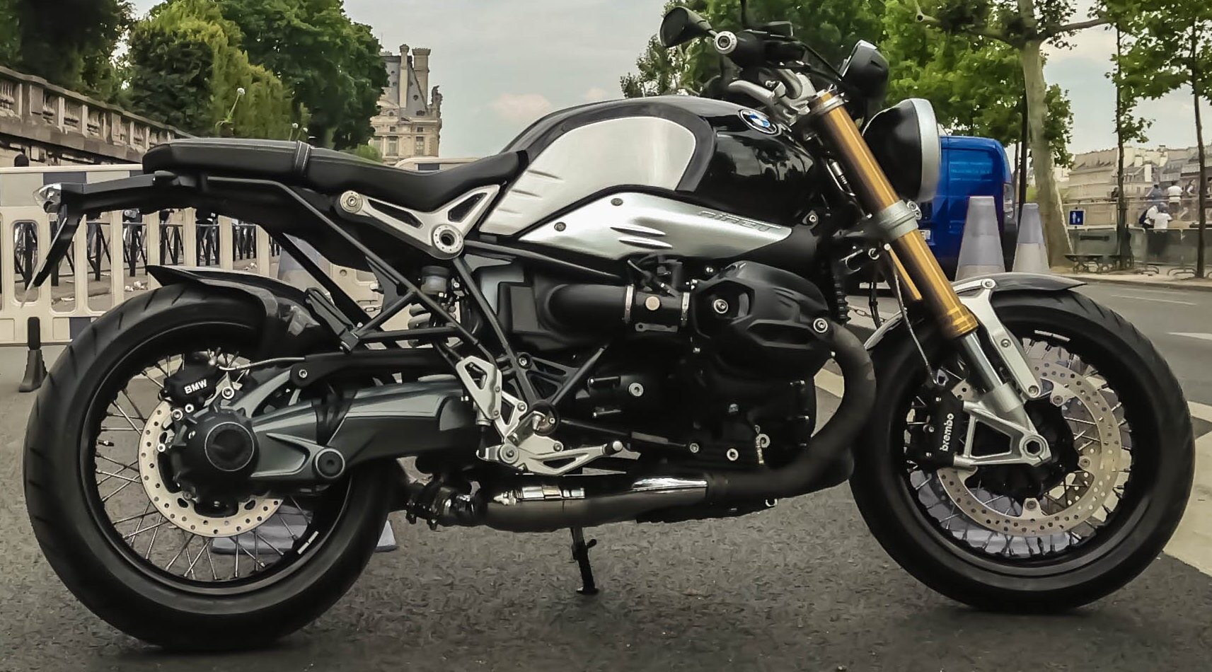 Koleksi Kendaraan Ariel Noah, Ada BMW R Nine T hingga Lamborghini