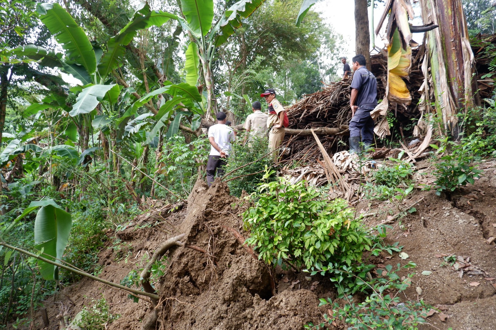Tanah Bergerak Ancam Pemukiman Warga Desa Tunjungseto 