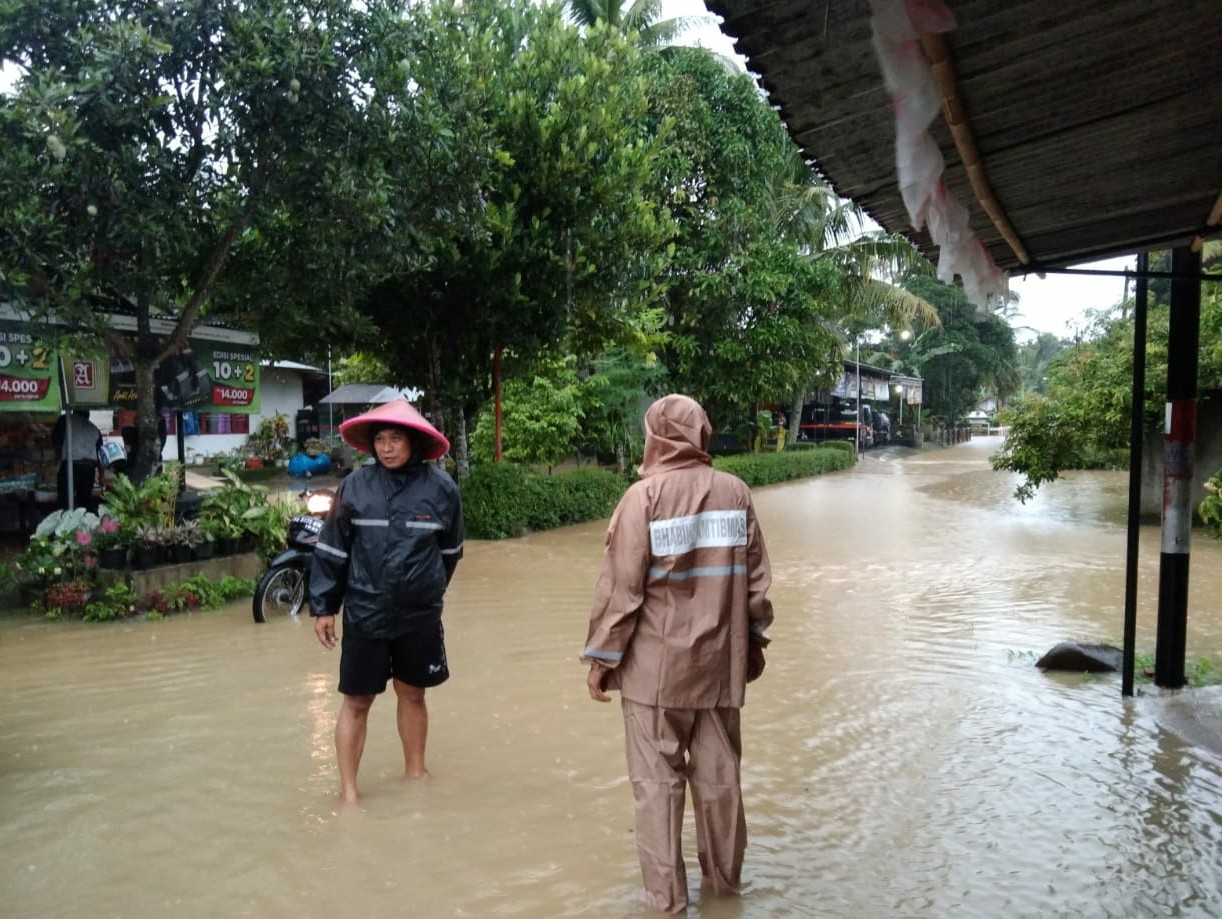  Pemdes Prembun Kecamatan Tambak Desak Penanganan Banjir 