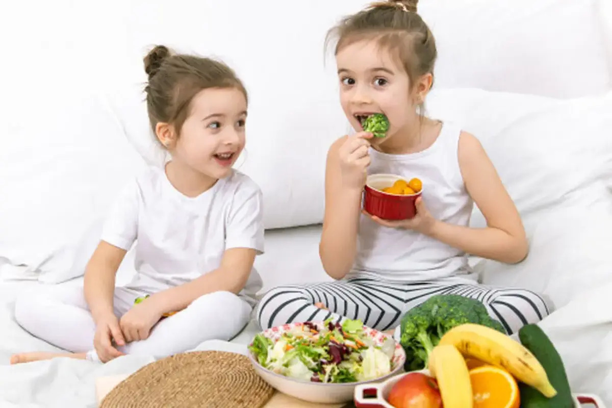 Melatih Anak Sejak Dini untuk Gemar Makan Sayur