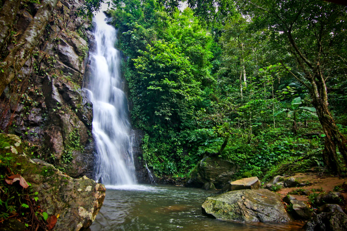 Menjelajahi Keindahan Alam di Curug Pitu Banjarnegara!