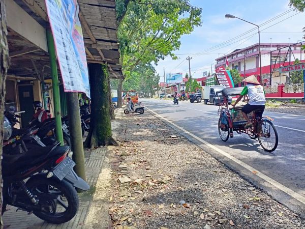 Ini Pesan Pemerintah Kelurahan Karangmanyar Soal Mundurnya Warung PKL