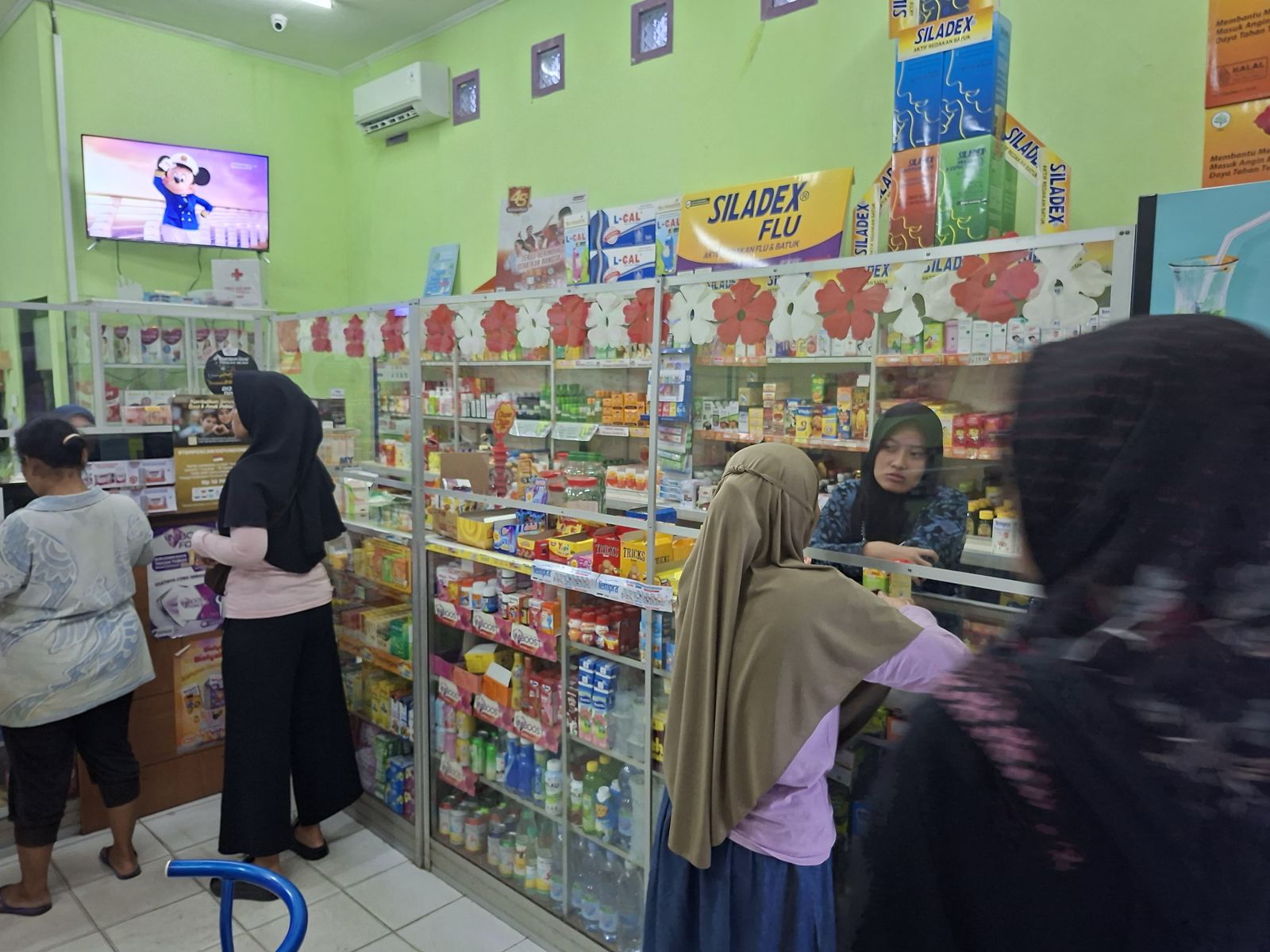 Video Viral Anak Meninggal, Obat Cacing Jadi Incaran di Apotek Cilacap