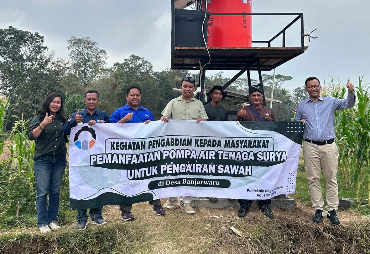 Pemanfaatan Pompa Air Tenaga Surya untuk Pengairan Sawah di Desa Banjarwaru Kabupaten Cilacap