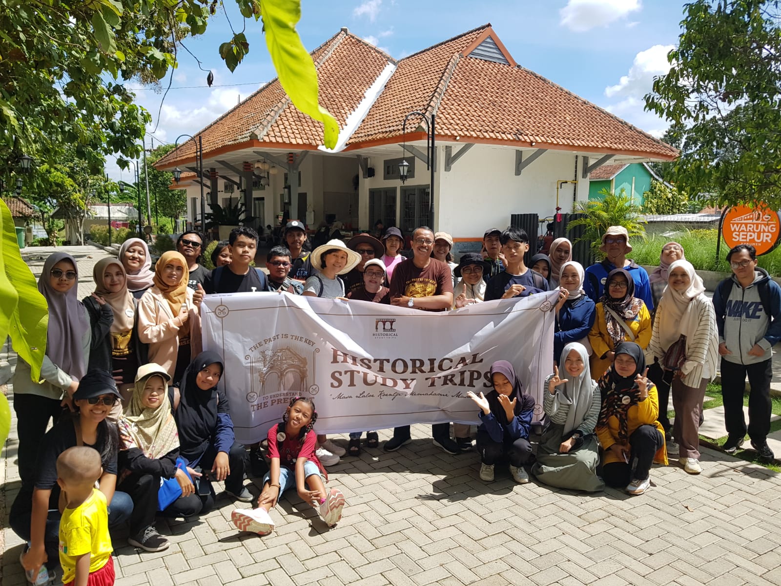 Study Trips, Gelar Susur Sejarah Genteng Sokka