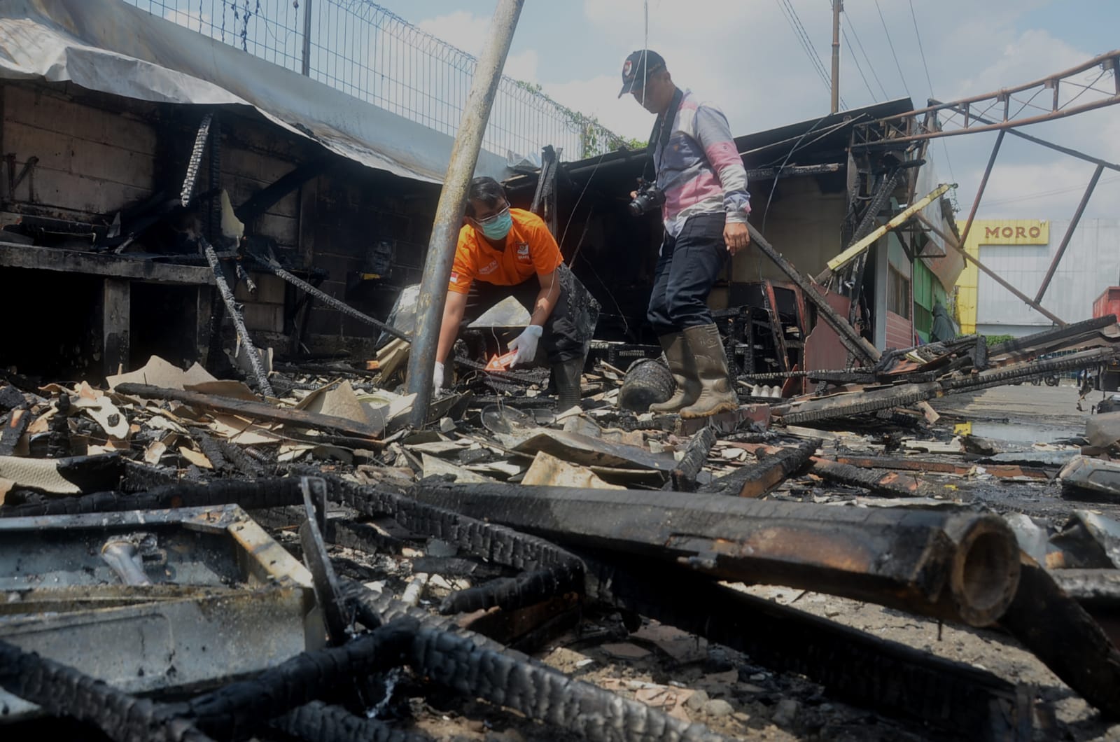Kebakaran di Komplek Pertokoan Eks Gedung Isola Purwokerto, Hanguskan Dua Warung