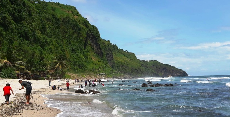 3 Rekomendasi Wisata Pantai Kebumen Favorit, Dengan Pemandangan Instagramable 