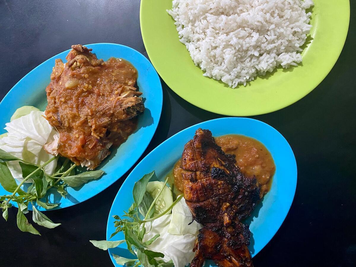 Lezatnya Ayam Penyet hingga Seafood Bakar ala Lamongan Trubus
