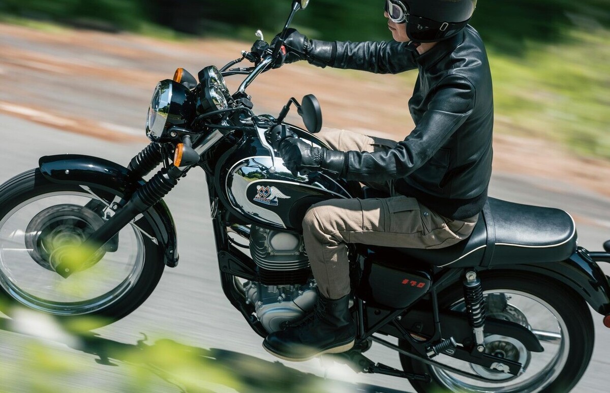 Plus-Minus Kawasaki Meguro S1, Motor Retro Mewah yang Bikin Penasaran! 