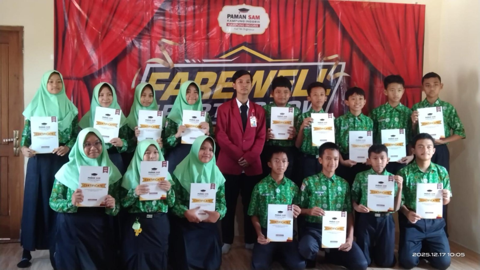 MTsN 1 Gandeng English Camp Pare