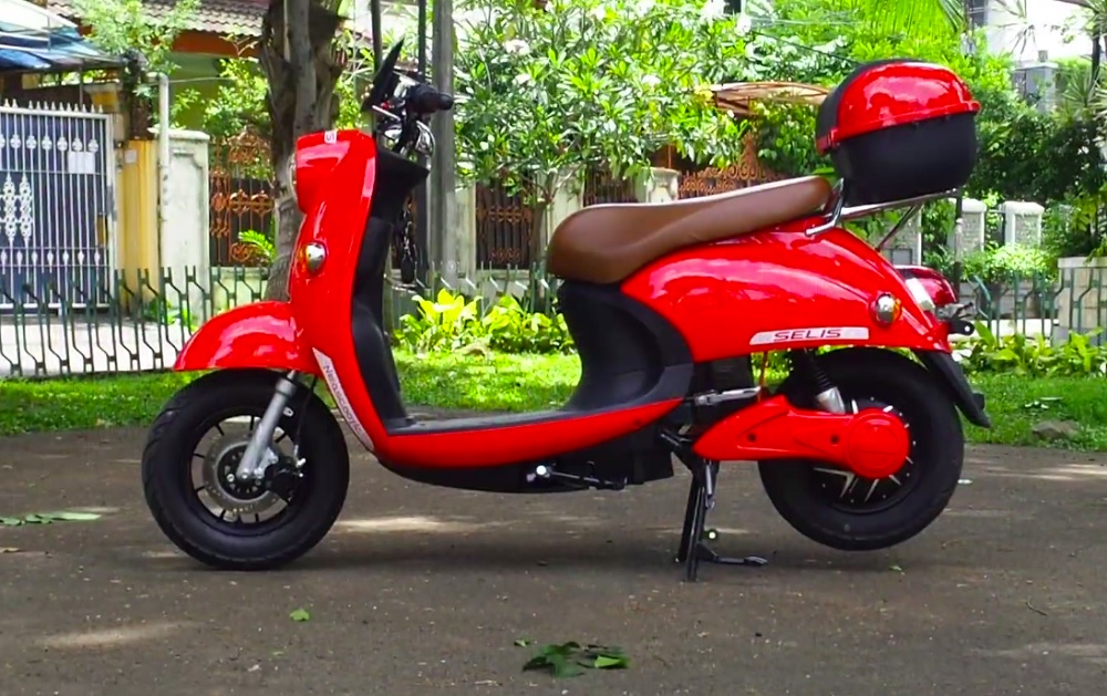 Murah Banget! Cicilan Kredit Motor Listrik Selis Neo Scootic Cuma Rp300 Ribu per Bulan, Terjangkau dan Tanpa R