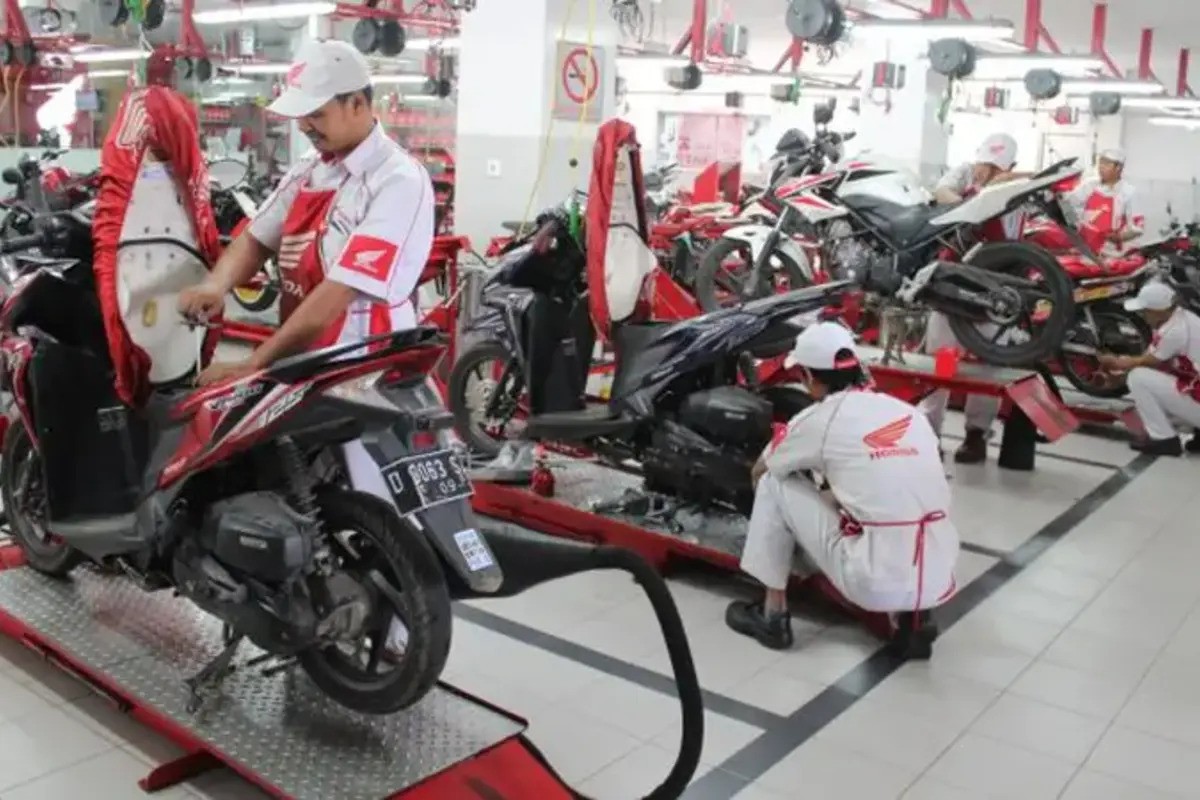 5 Manfaat Servis Motor Matic di Bengkel Resmi yang Tidak Akan Didapatkan di Bengkel Biasa