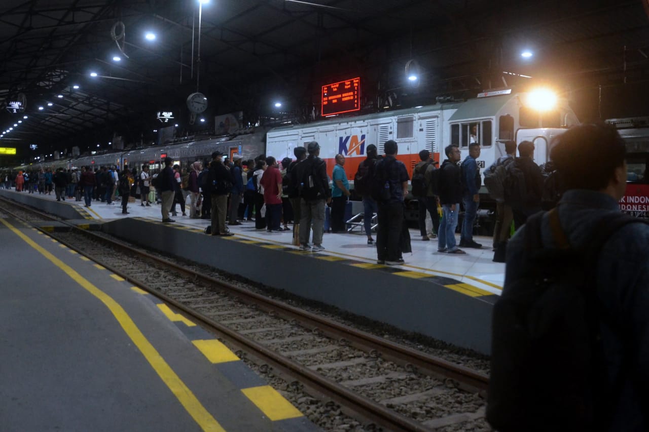 Libur Panjang Maulid Nabi, Stasiun Purwokerto Alami Lonjakan Penumpang Kereta Api