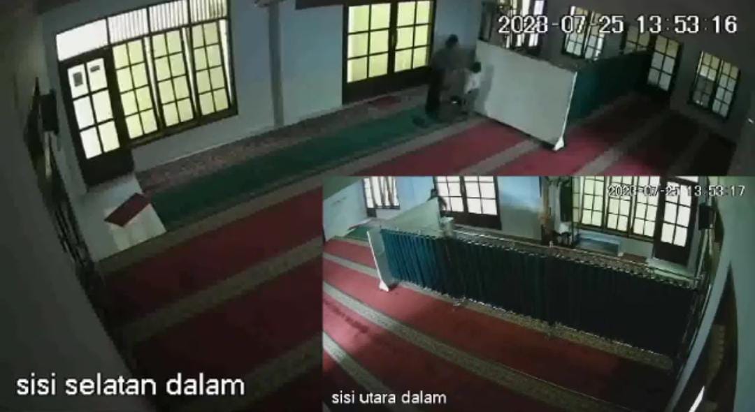 Viral! Tertangkap Kamera CCTV, Seorang Lelaki dengan Anak Kecil Gasak Uang dari Kota Amal Masjid di Purwokerto