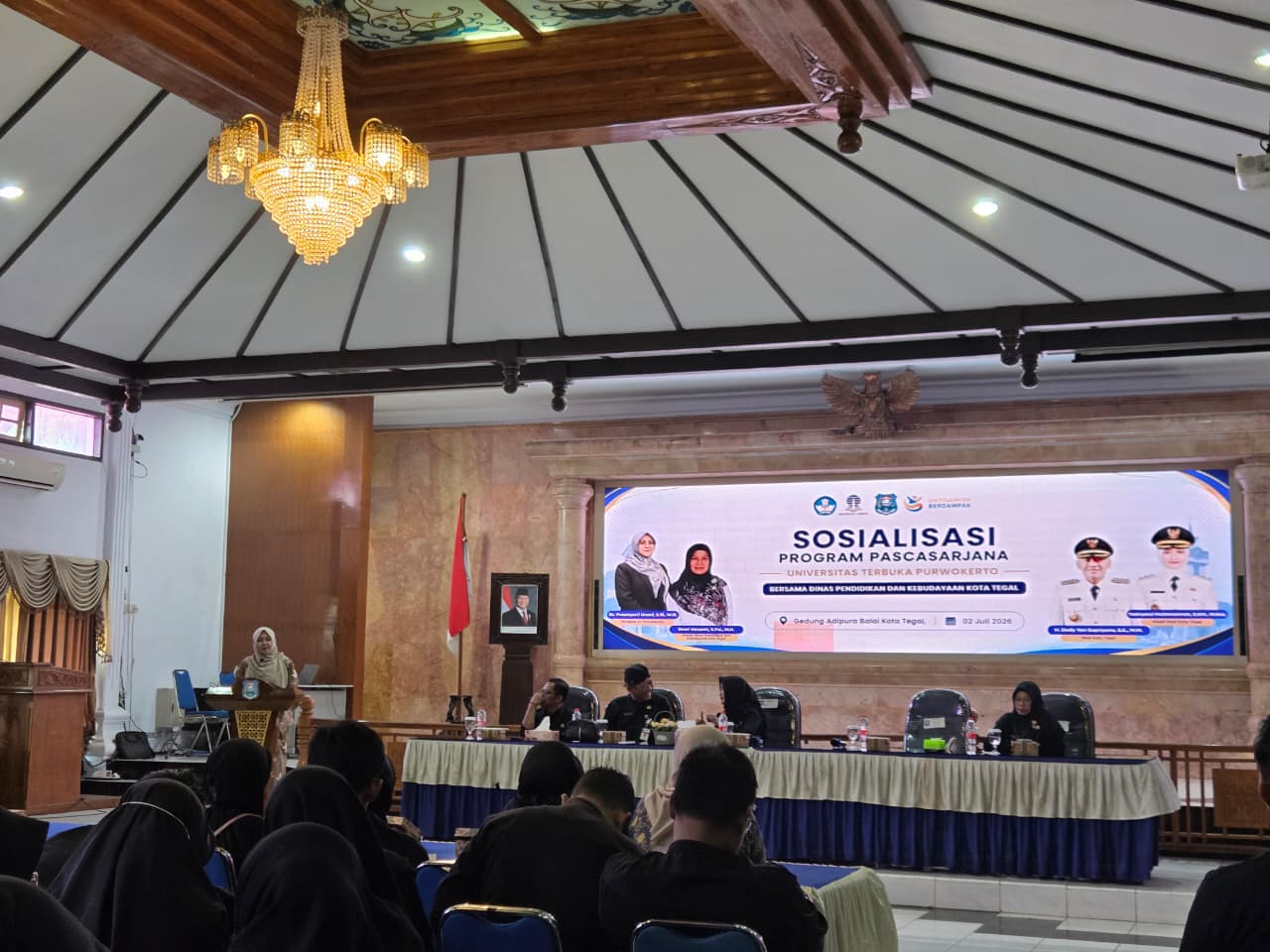 Ratusan Guru Kota Tegal Bersemangat Raih Gelar Magister, UT Purwokerto Dorong Peningkatan Kompetensi Pendidik