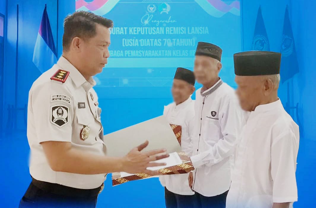 Tiga Narapidana Lansia di Lapas Cilacap Terima Remisi Kemanusiaan