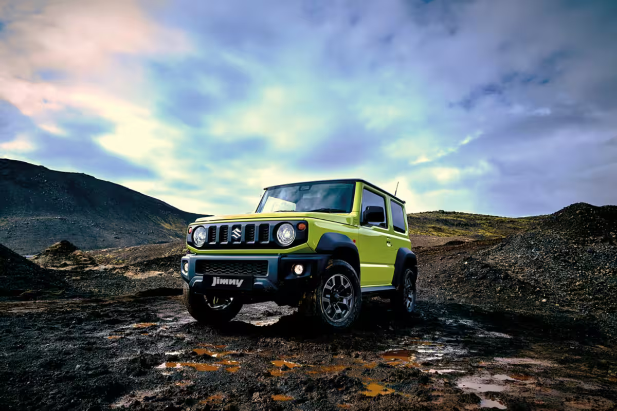 Suzuki Jimny Tiga Pintu dengan Harga dan Spesifikasi Lengkapnya