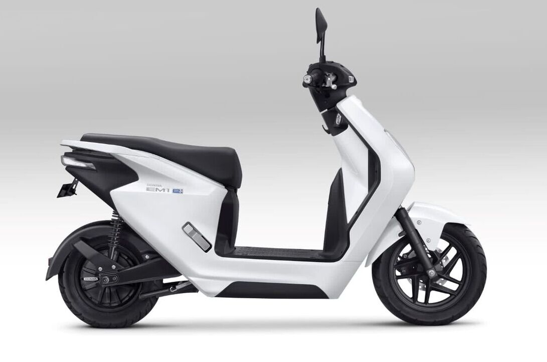 Cek Simulasi Kredit Motor Listrik Honda EM1 e: di Adira Finance, Angsuran Rp1 Jutaan Per Bulan 