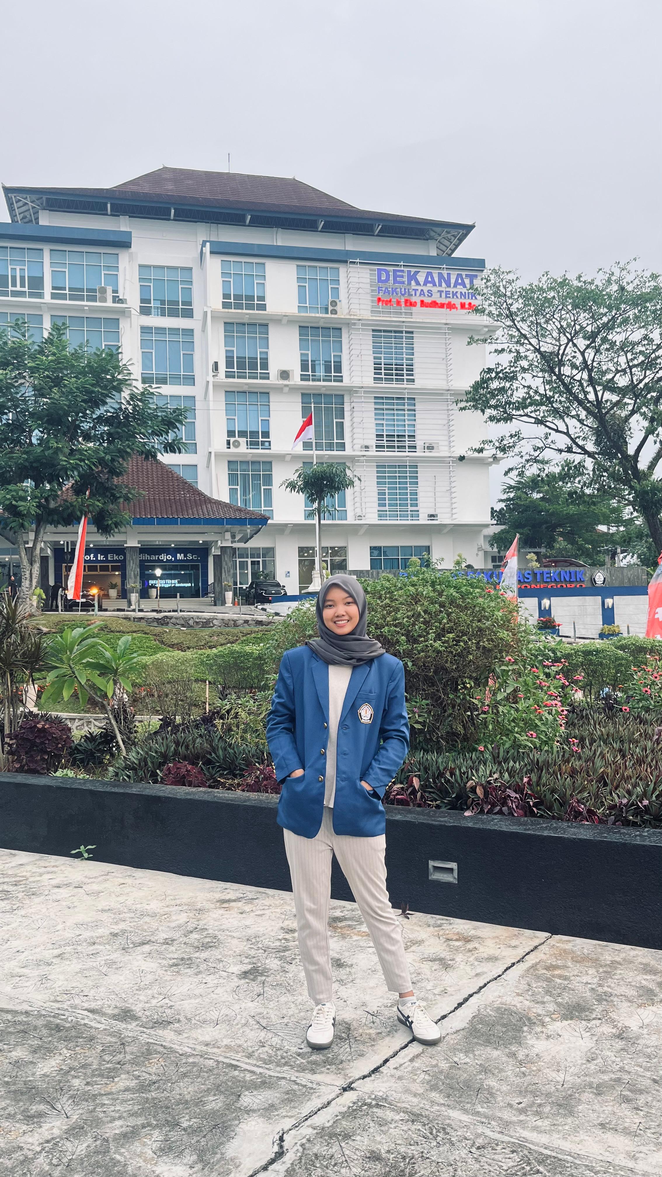 Sekolah Kekurangan Guru, Anak Desa Kehilangan Harapan