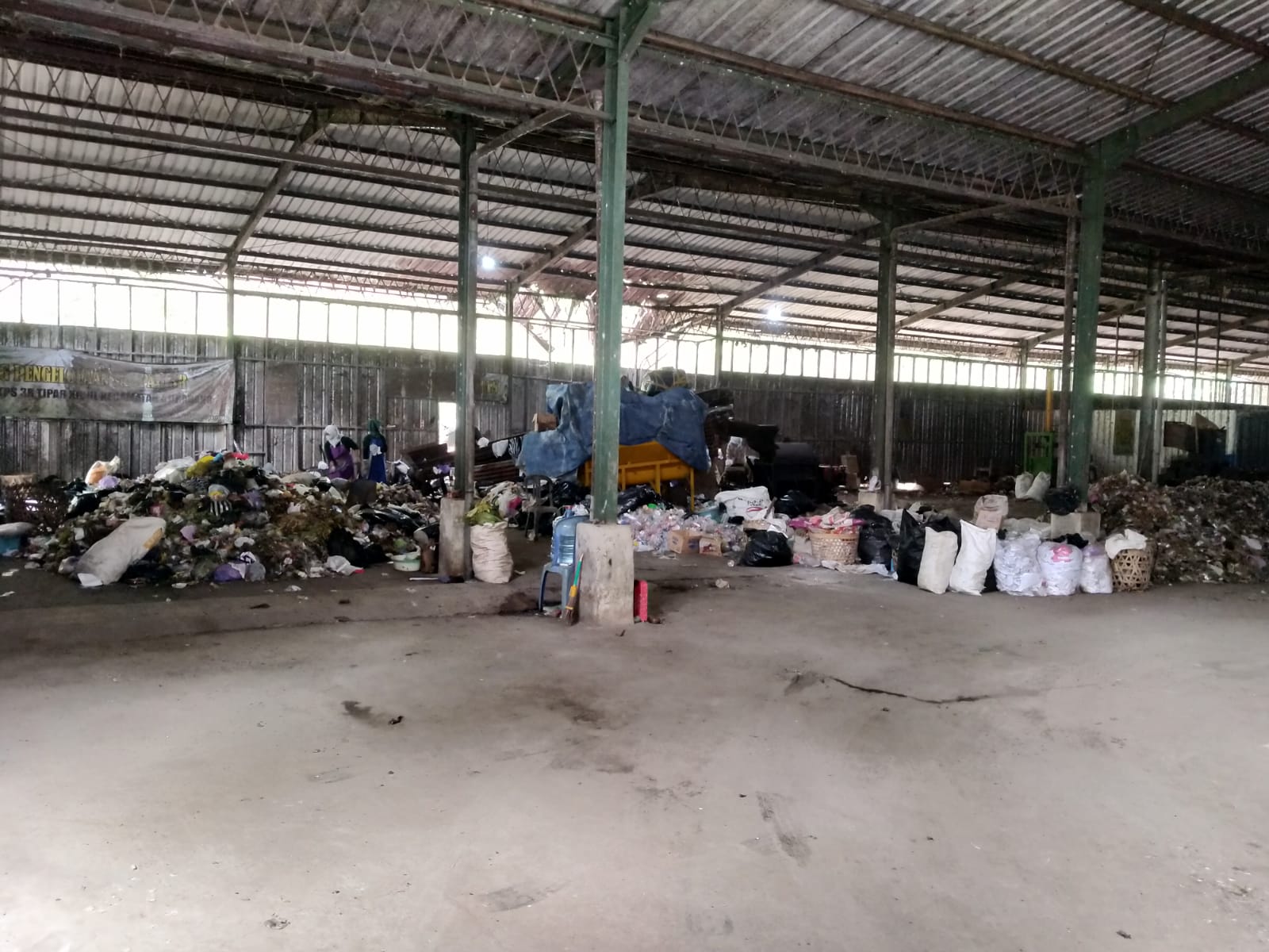 Desa Lesmana Rencanakan Pembangunan Hanggar Sampah Mandiri