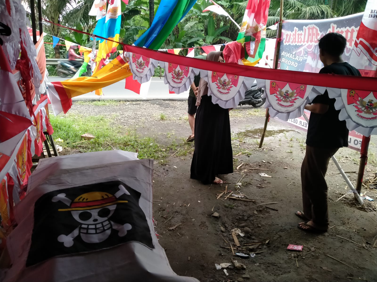 Bendera One Piece Ramai Diburu
