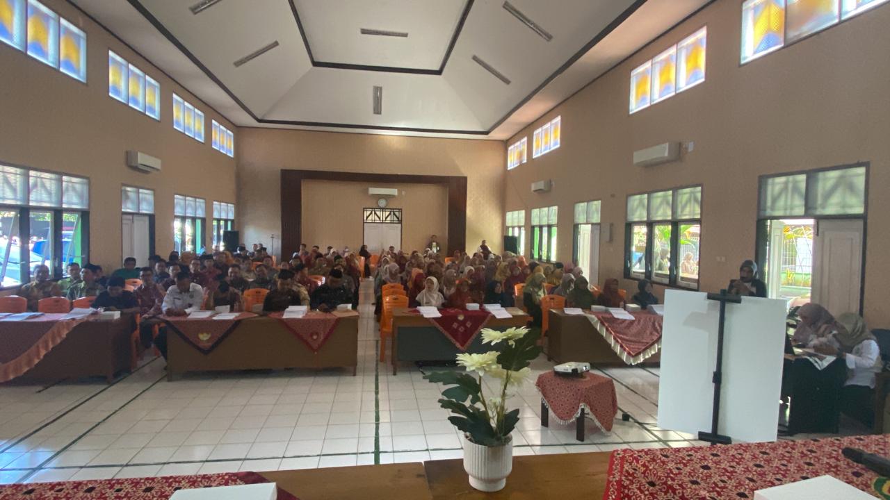 Lulusan PPG PAI Banyumas Didominasi Honorer dan PPPK Paruh Waktu, 548 Guru Menunggu Pencairan Sertifikasi