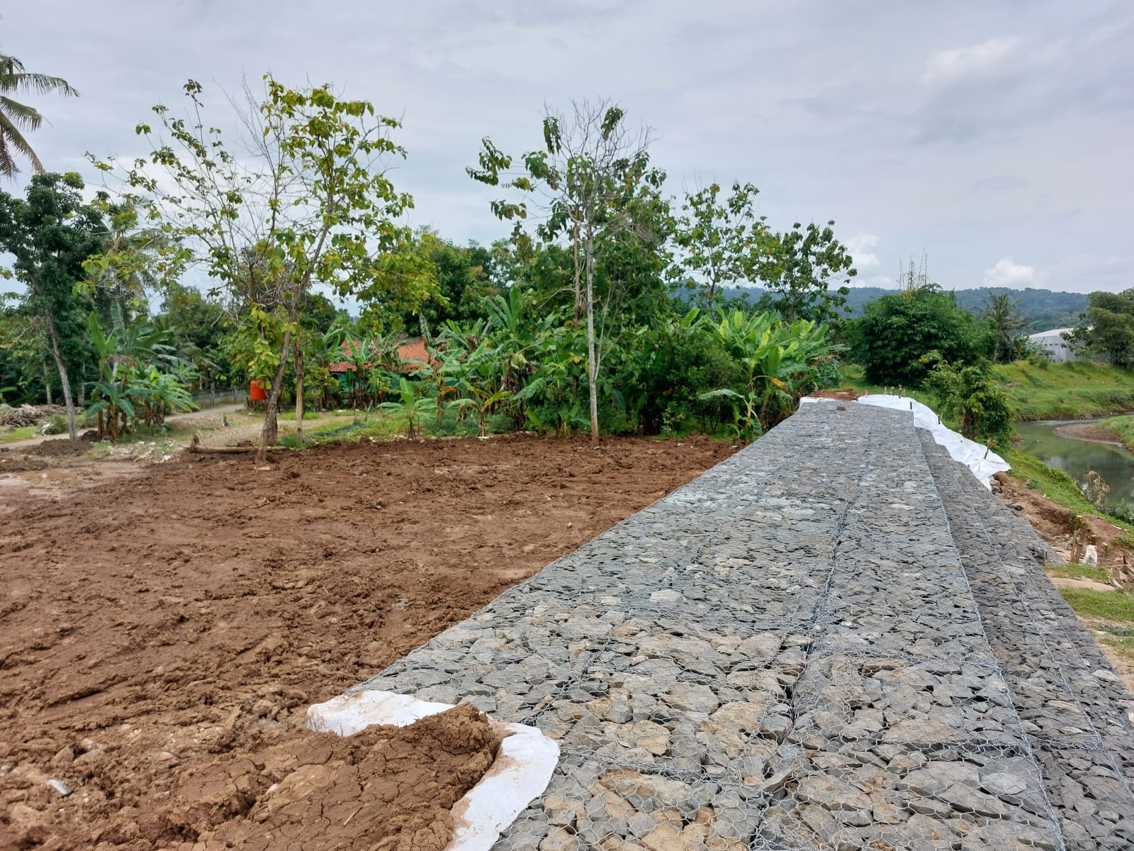 Warga Berharap Normalisasi Tanggul Sungai Karanganyar