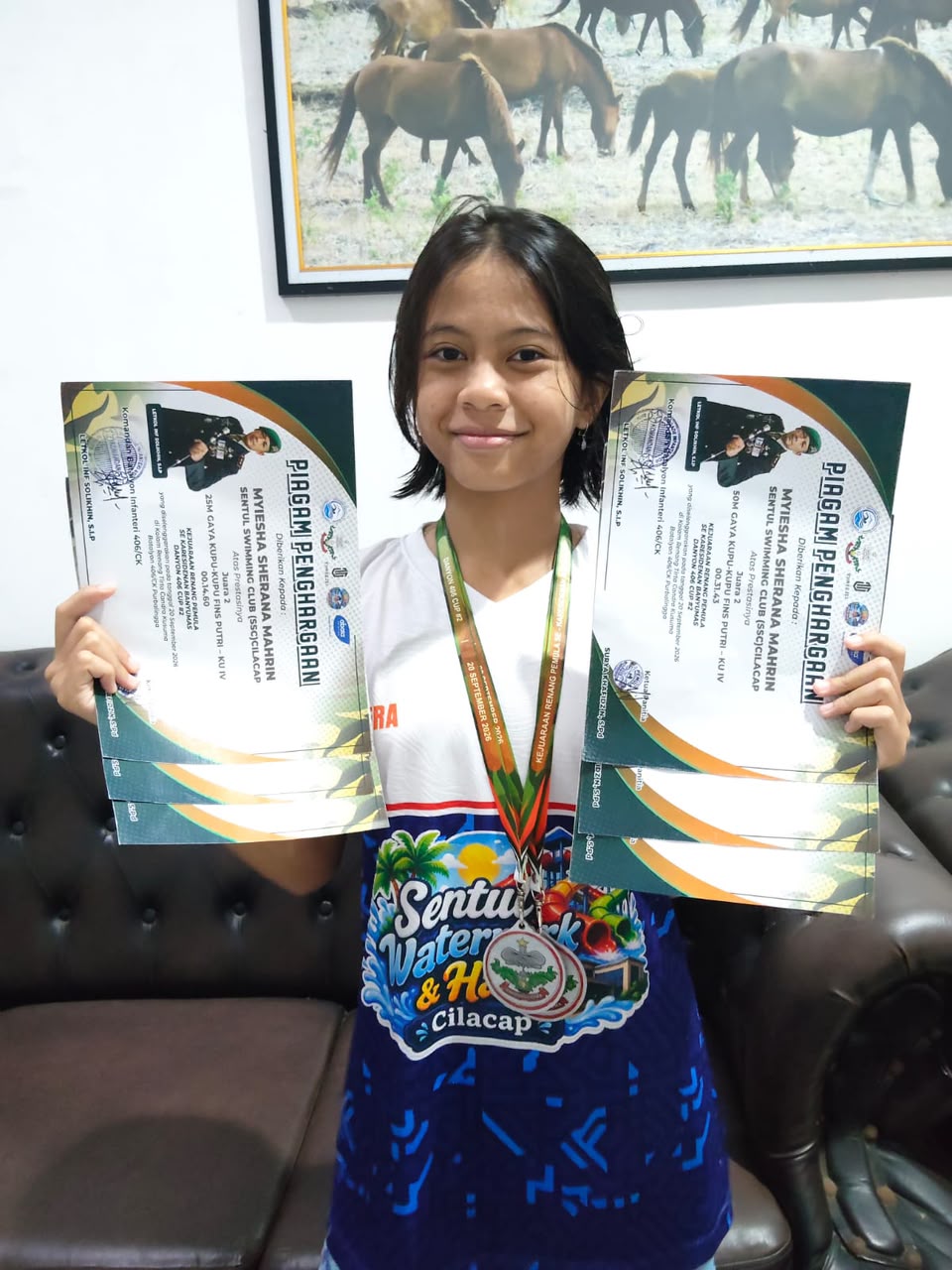 Siswi SMPN 2 Kesugihan Borong Enam Prestasi Renang 