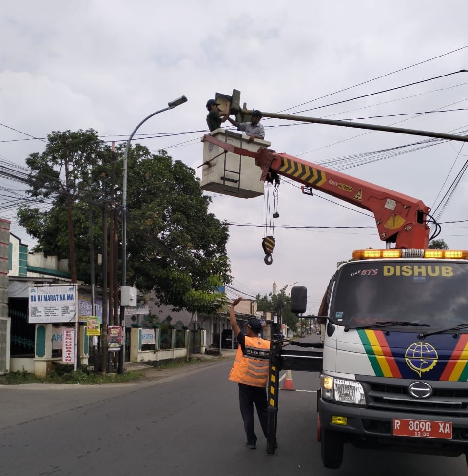 Lampu Jalan di Banyumas Dikebut Diperbaiki, Aduan Warga Langsung Ditangani