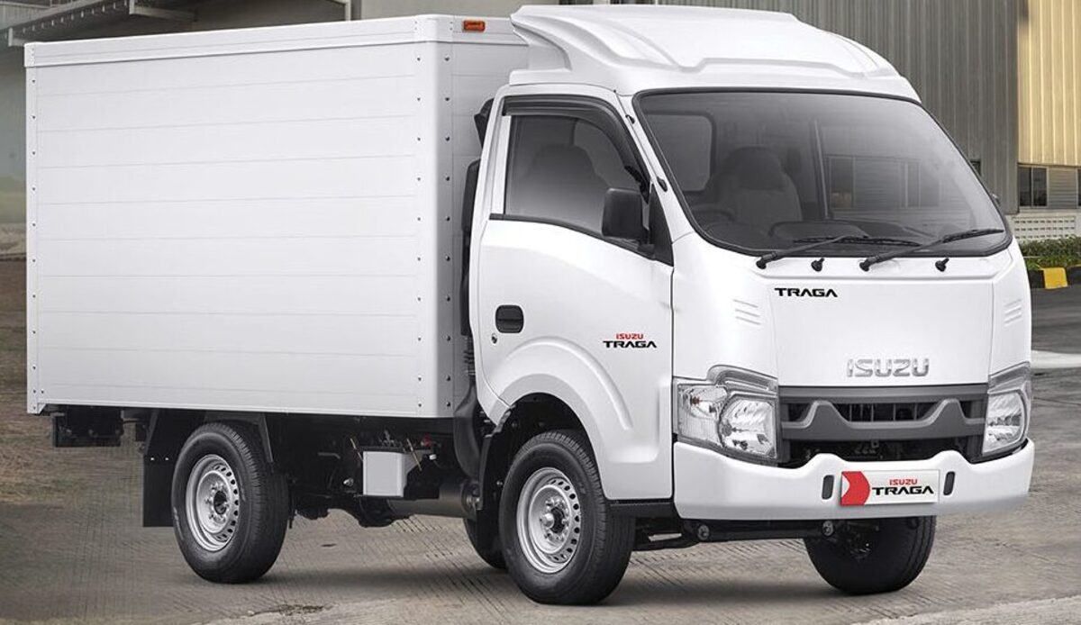 Isuzu Traga Box: Rajanya Angkut Barang! Muatan Lebih Luas, Iritnya Bukan Main