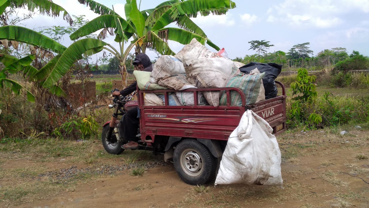 Operasional Hanggar Pengelolaan Sampah di Tambak, KSM: Belum Maksimal