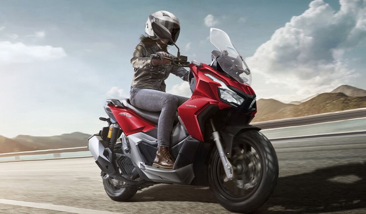 Simak Daftar Aksesoris Terbaru Untuk Motor New Honda ADV 160!