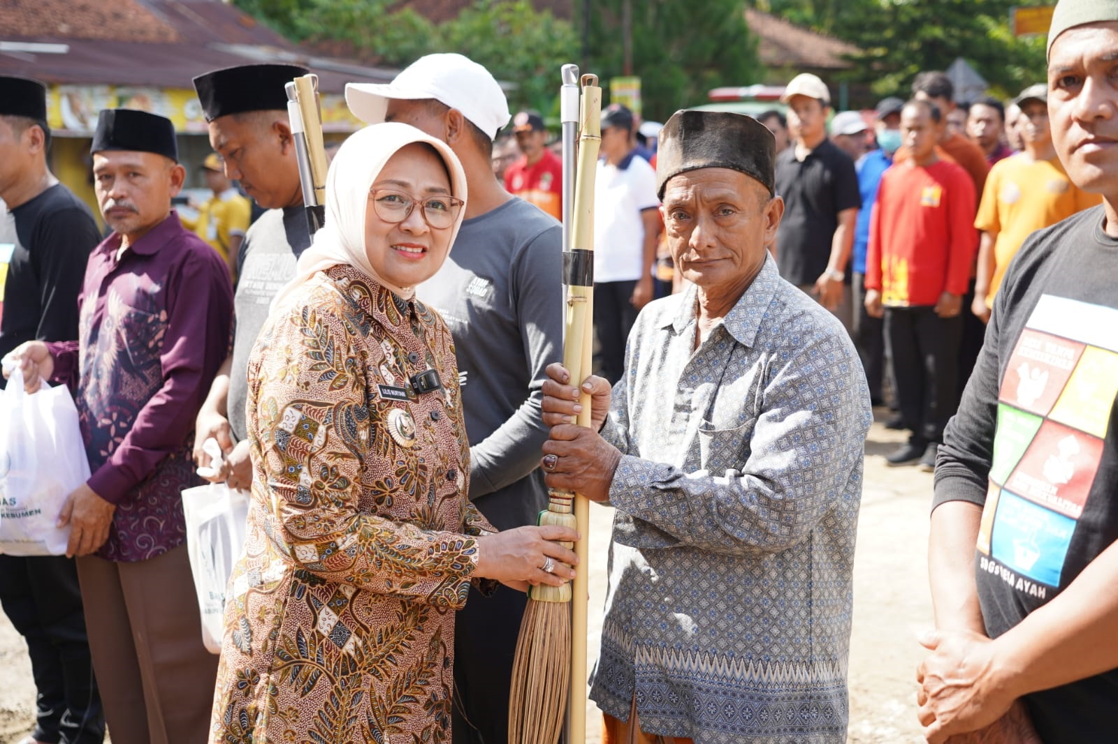 Pemkab Kebumen Kerahkan Puluhan OPD Gerakan Bersih-Bersih Masjid