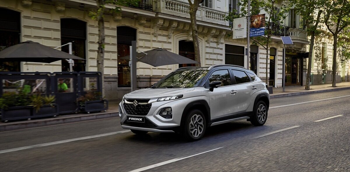 Kabar terbaru Harga Suzuki Fronx, Mobil Hybrid Gesit dan Praktis