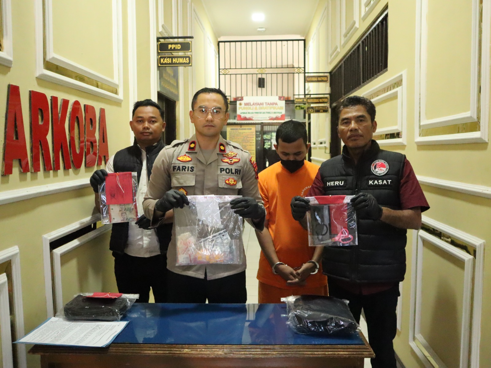 Polres Kebumen Bekuk Pengedar Pil Sapi