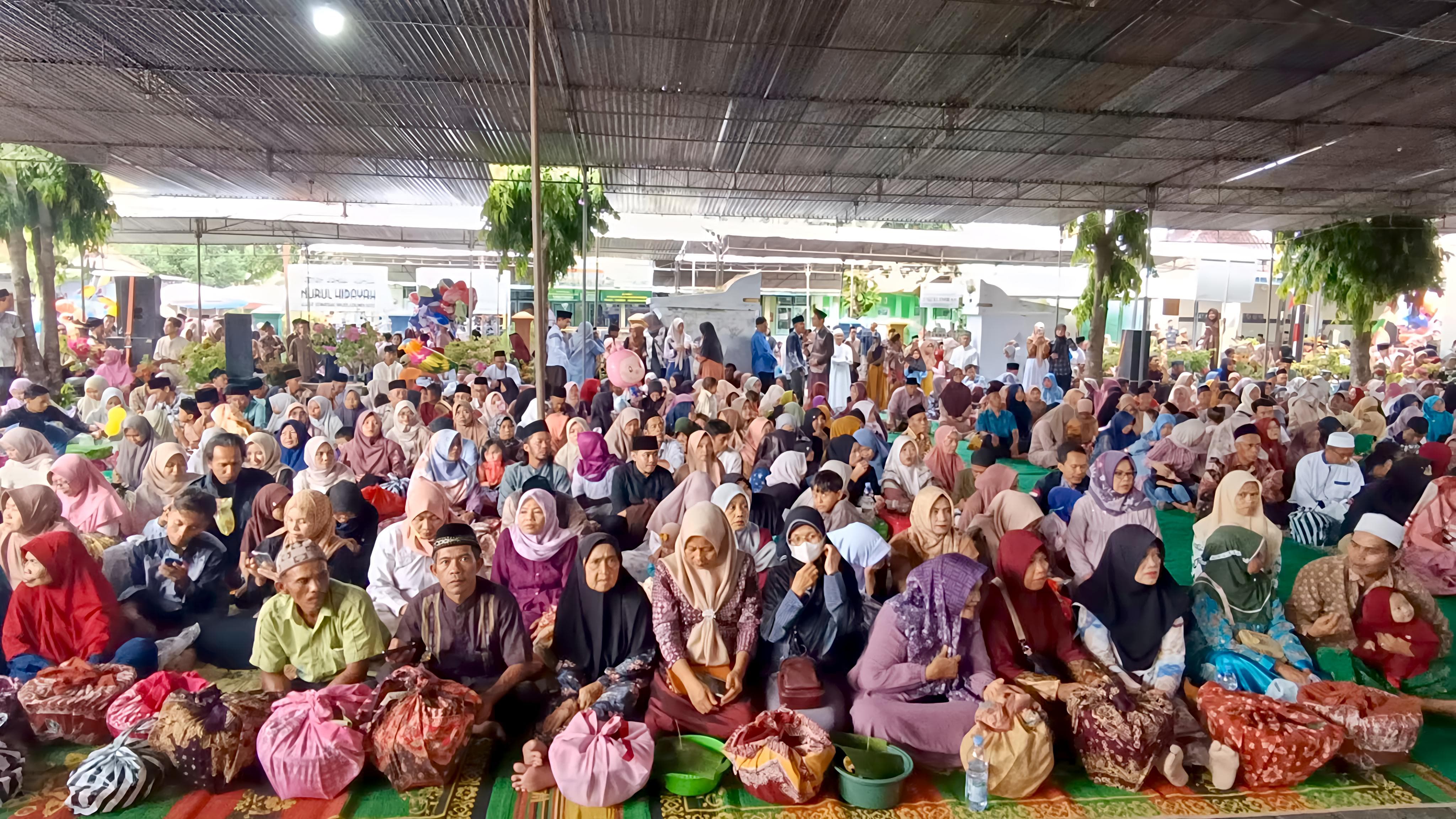 7.000 Ingkung Warnai Haul Syech Ibrahim Asmorokondi 