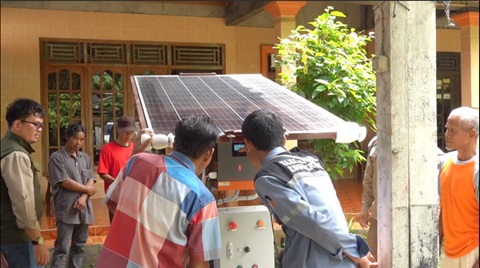 Tim Pengabdian PNC Terapkan Teknologi Tepat Guna Berbasis EBT untuk Tingkatkan Ekonomi dan Literasi Teknologi
