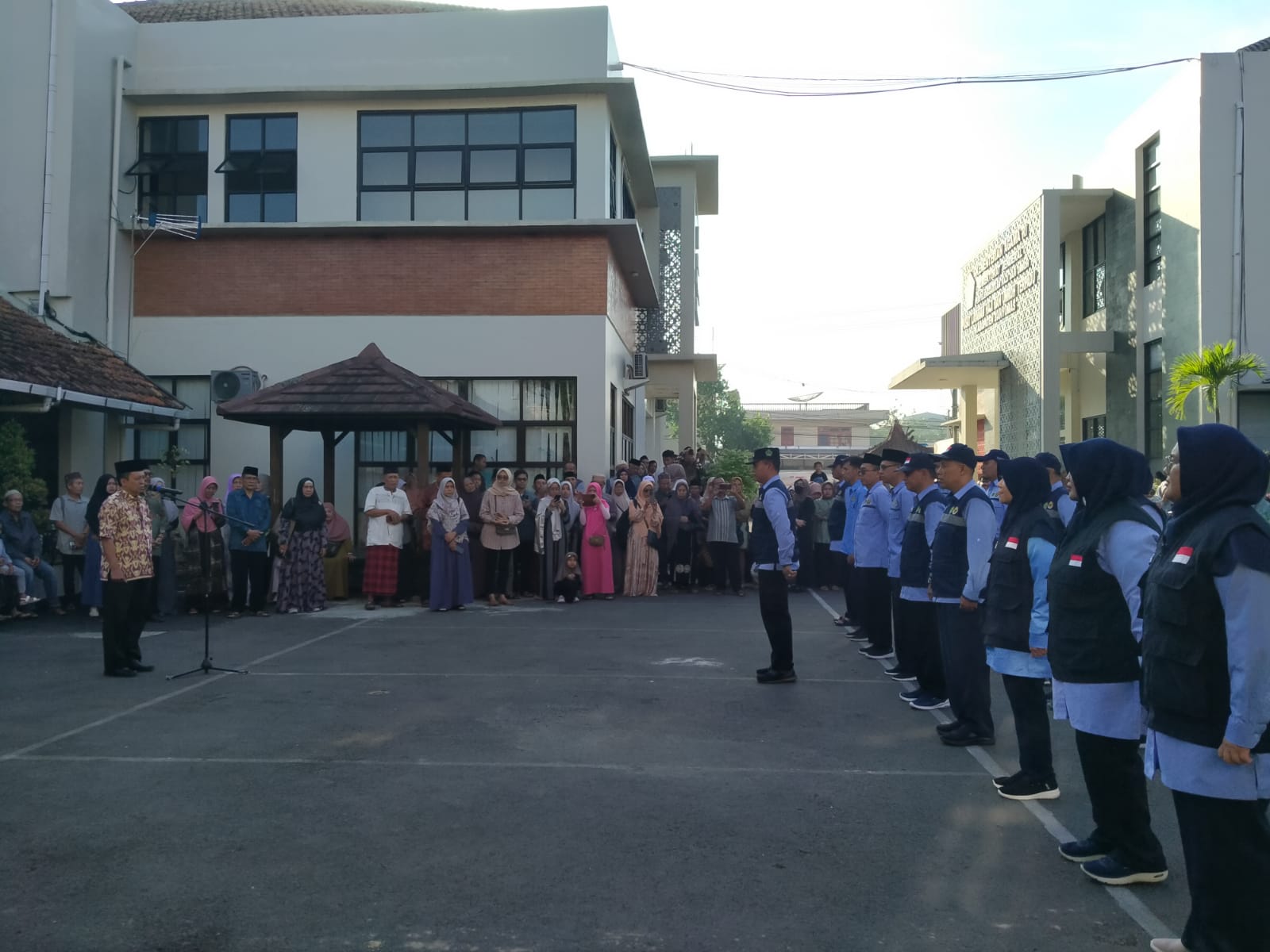 Dua Calon Haji Banyumas Tertunda Berangkat