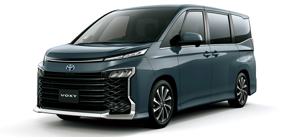 Mobil Toyota Voxy, MPV Gaya Premium Andalan Keluarga