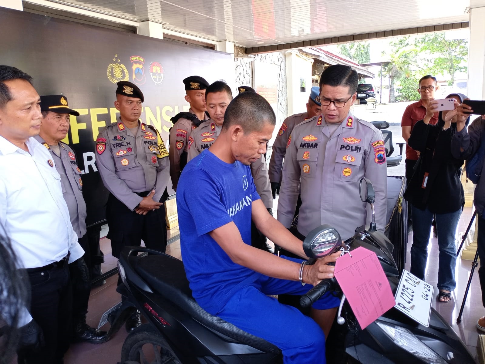 Rampas Sepeda Motor dari Dua Anak Kecil, Warga Wirasana Ditangkap Polisi