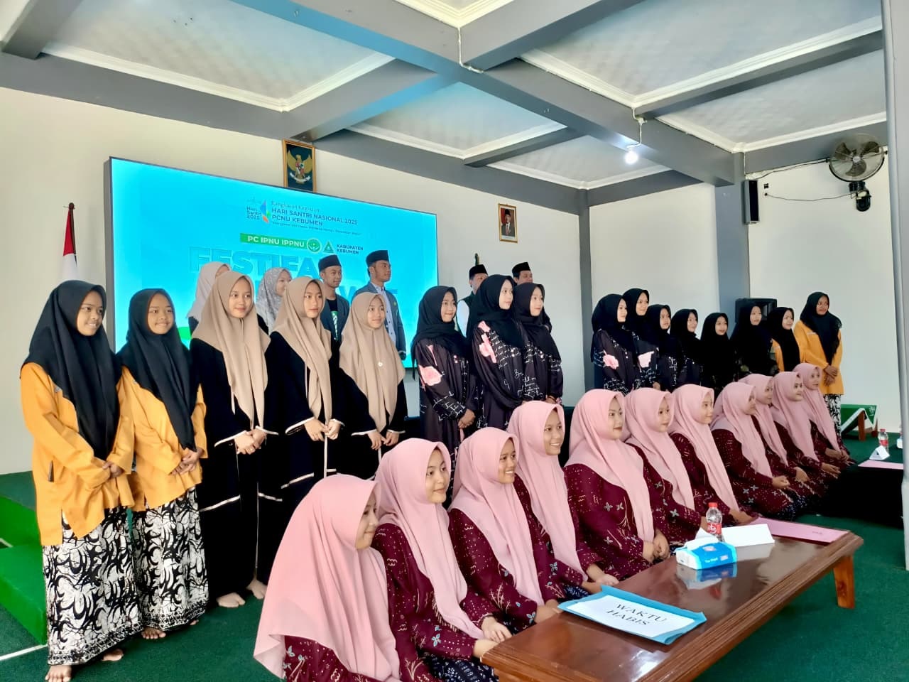 Sholawat Santri Iringi Festival Hari Santri Nasional