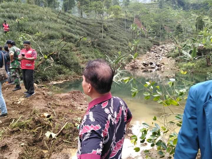 Paska Longsor, Tim Gabungan Sudet Danau Dadakan