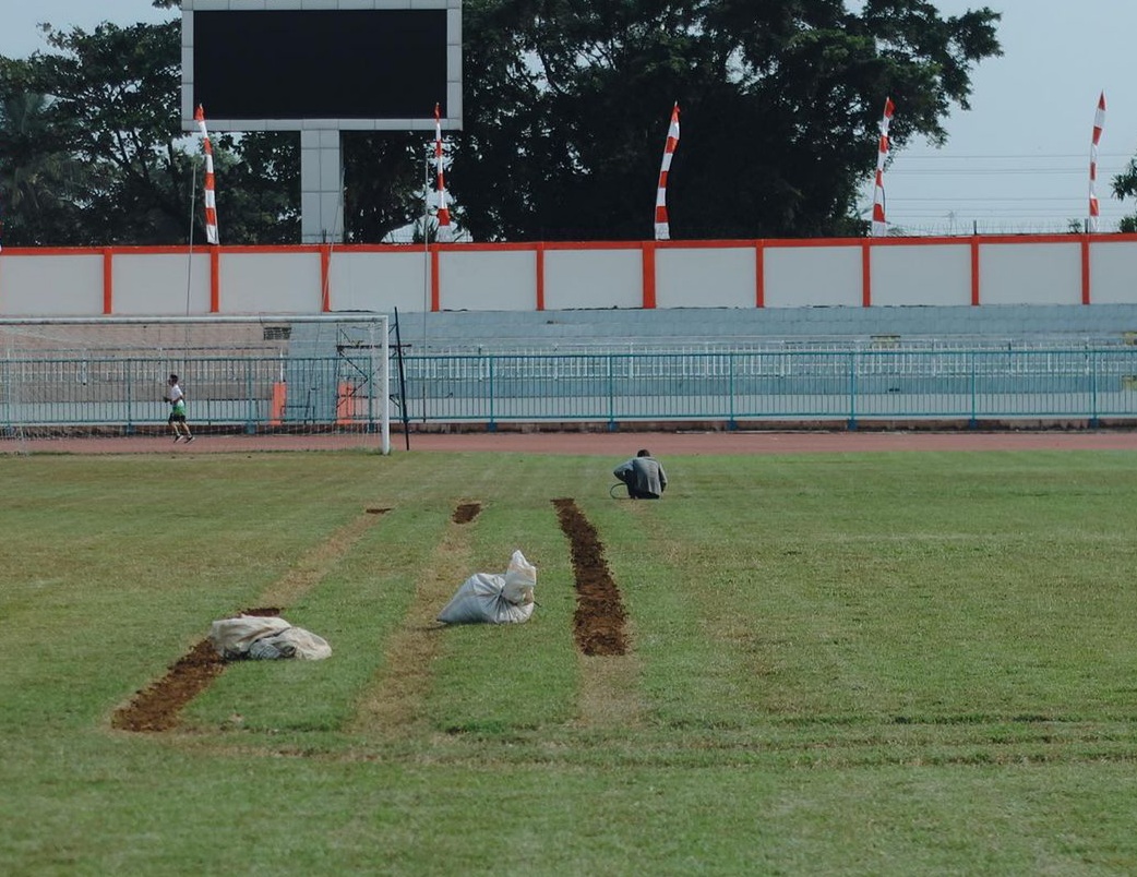 Rumput Stadion Wijaya Kusuma Rusak, Laga Uji Coba PSPS vs PSCS Dibatalkan